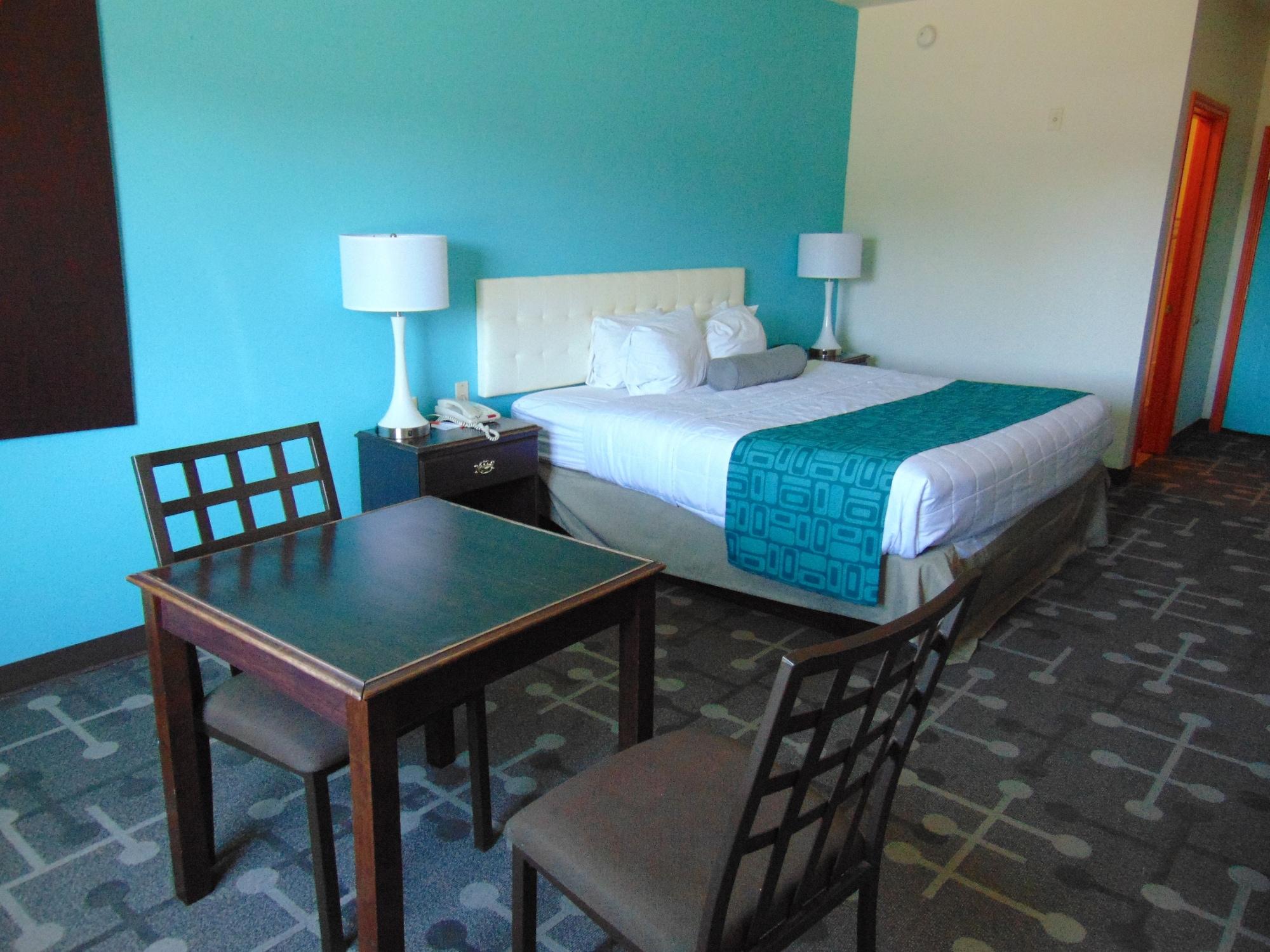 Howard Johnson By Wyndham Lubbock Tx Екстер'єр фото