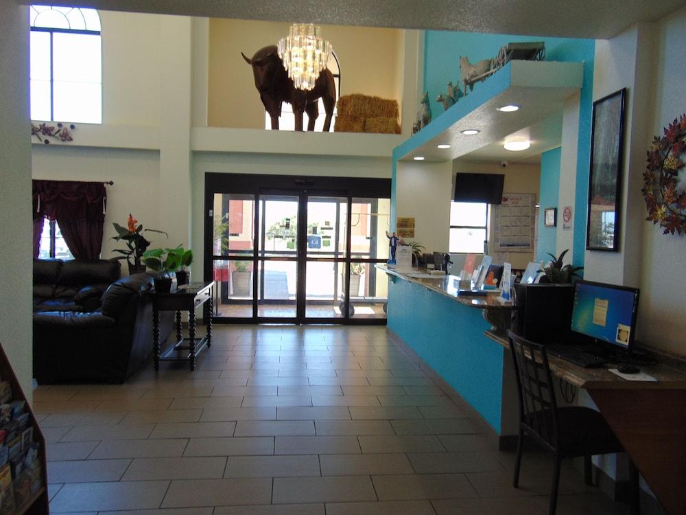 Howard Johnson By Wyndham Lubbock Tx Екстер'єр фото