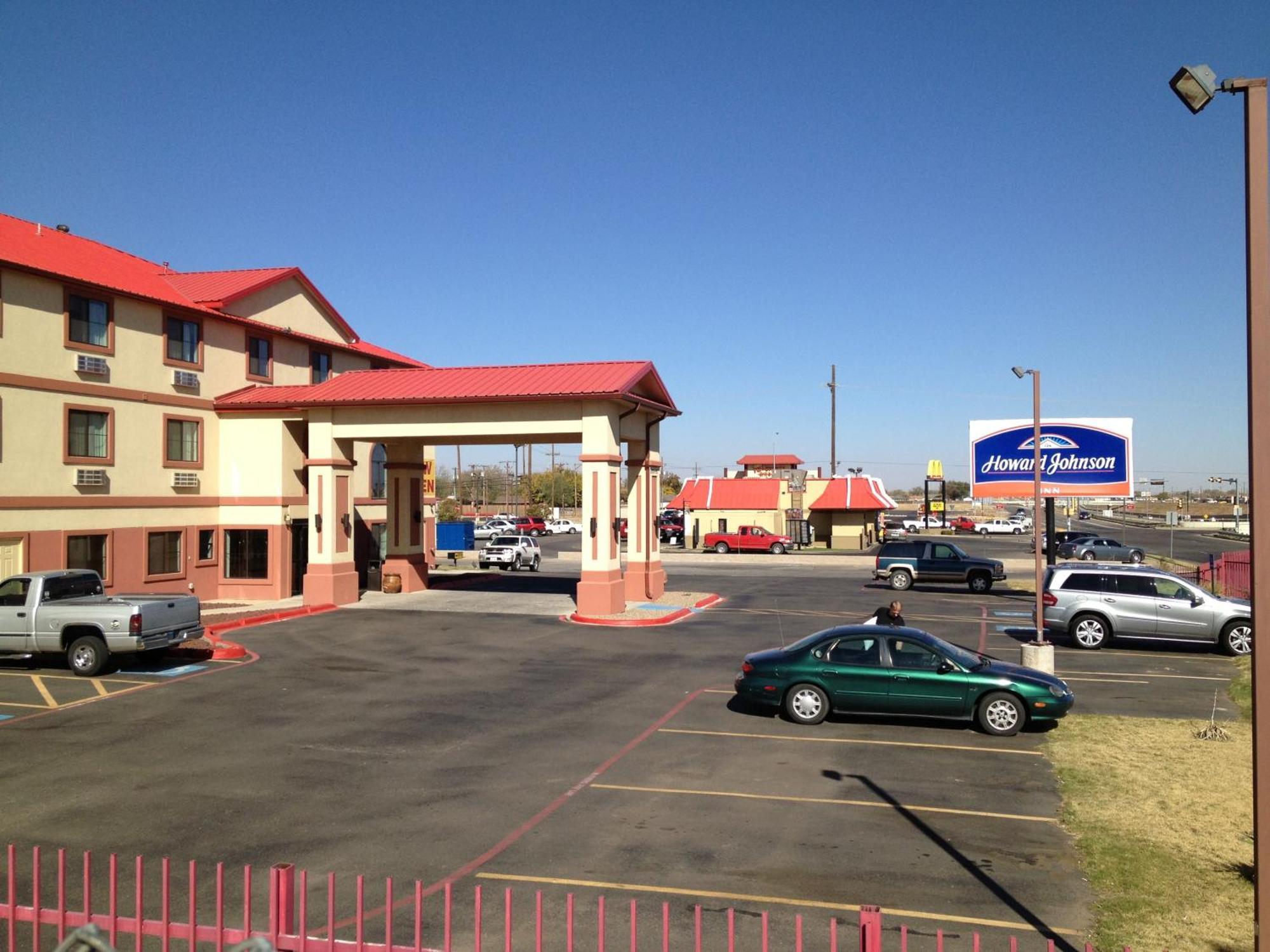 Howard Johnson By Wyndham Lubbock Tx Екстер'єр фото